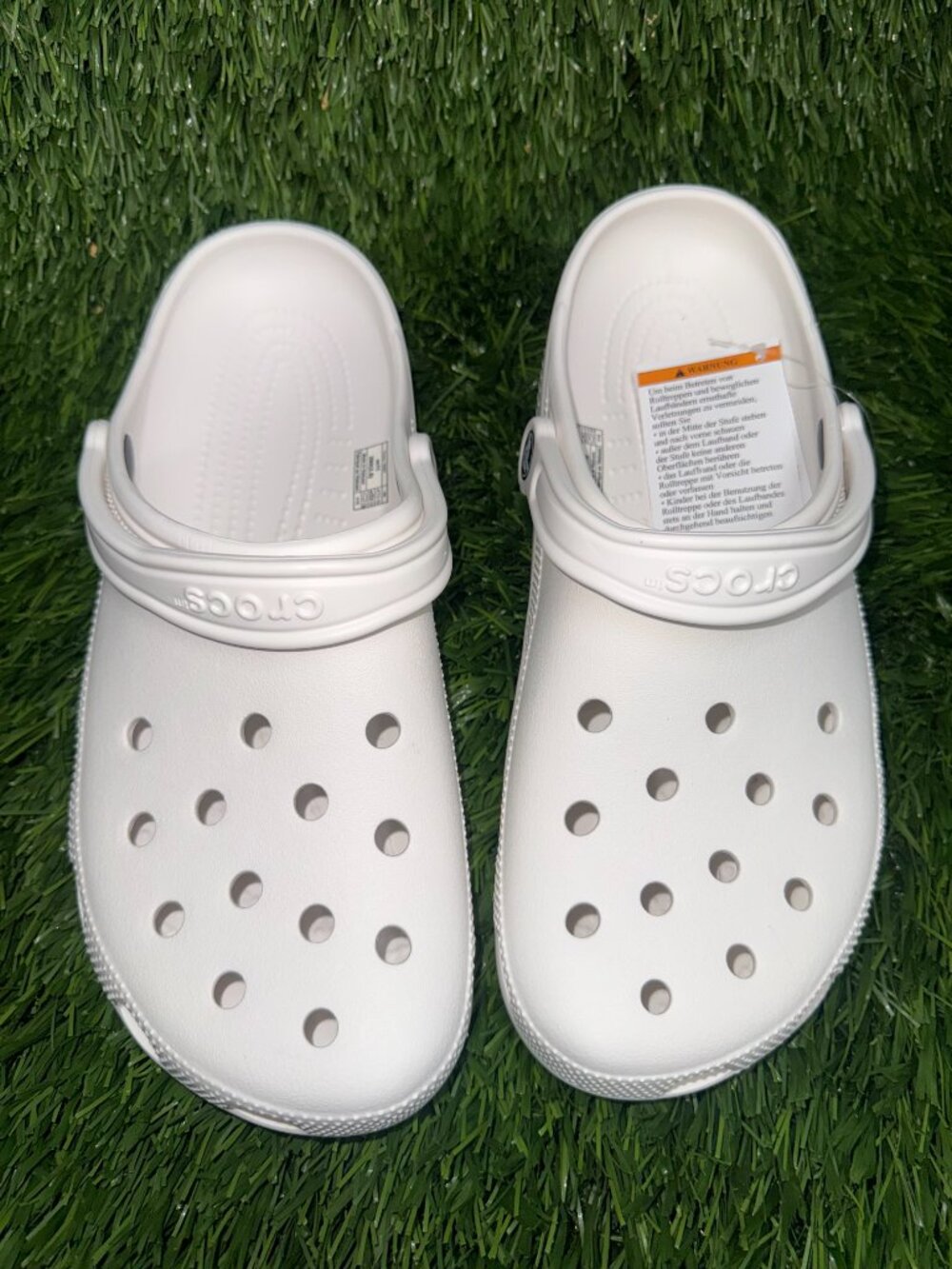 CROCS UNISEX ADULT SIZE 11